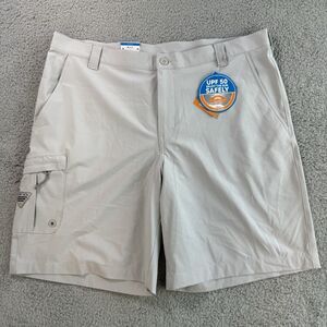 S Columbia Deep Waves Cargo Shorts Mens 40 Gray Fishing outdoor Stretch NWT